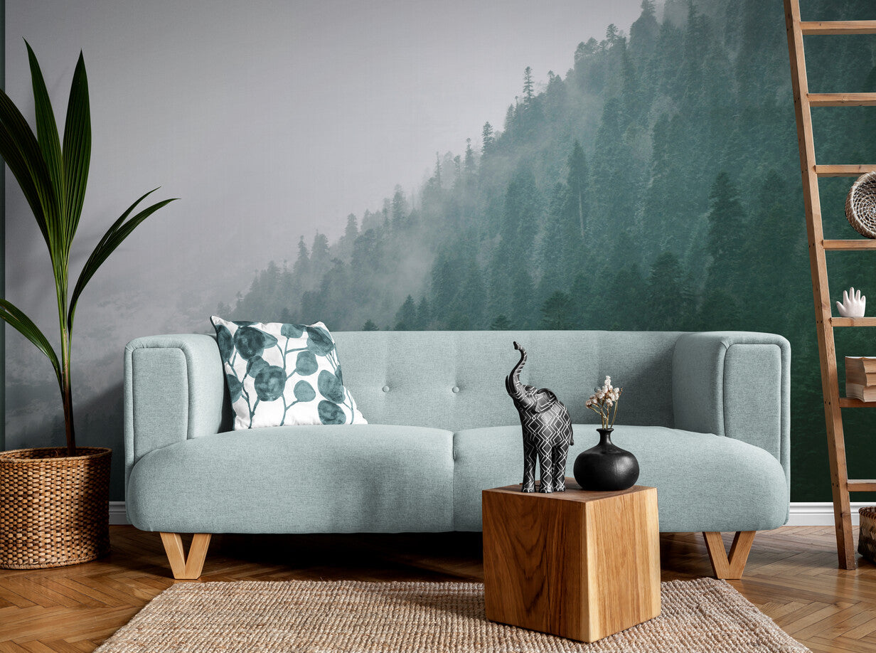 Papier peint forêt de sapins sous la brume