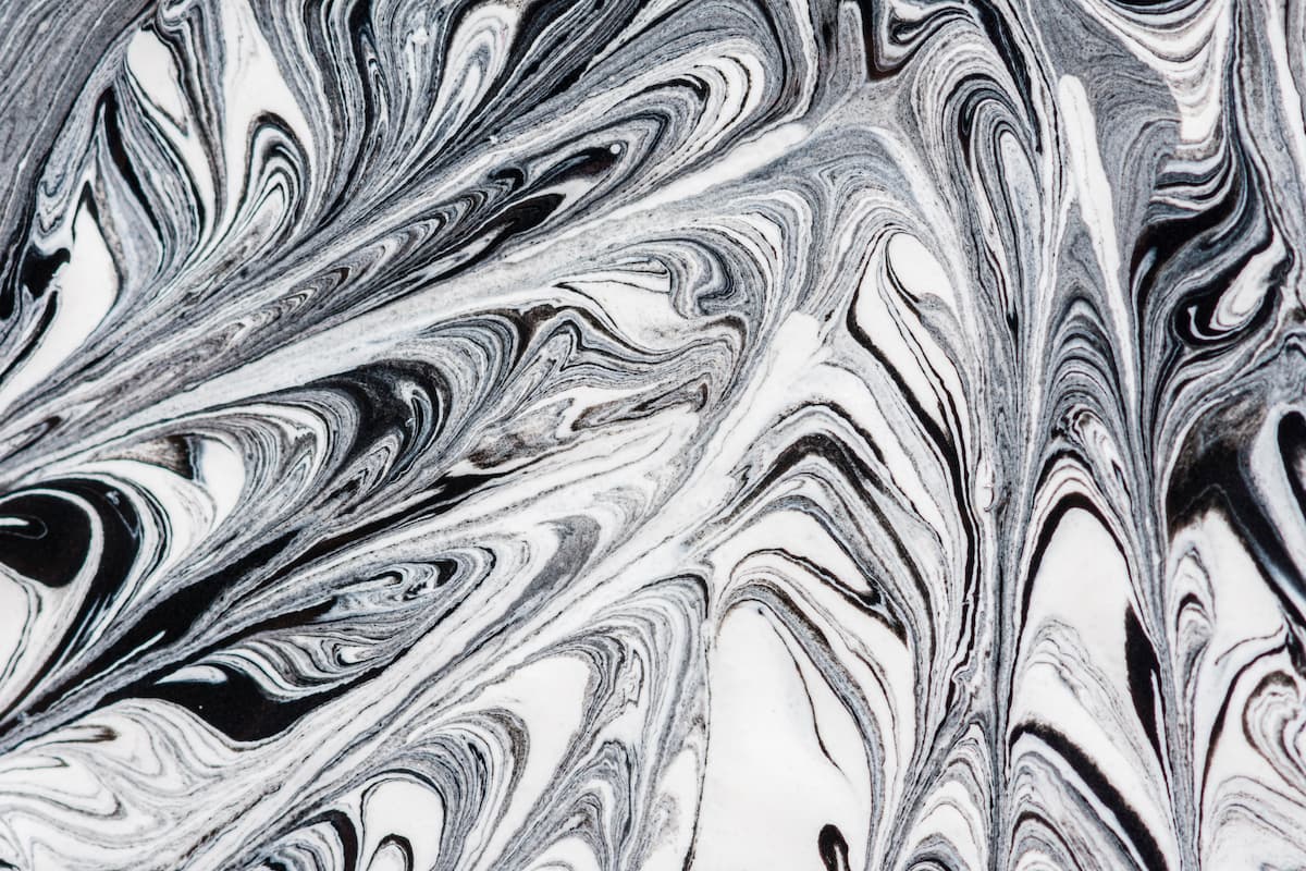Papier‎ peint‎ marbre‎ blanc‎ et‎ noir‎ foncé