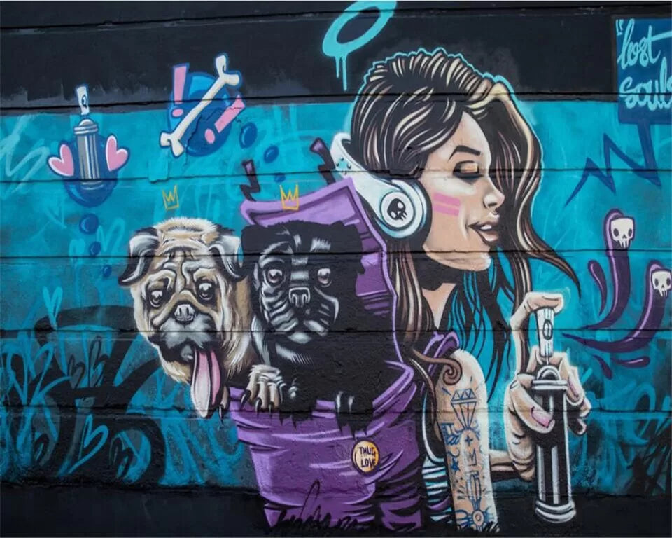 Papier peint graffiti femme et bouledogues