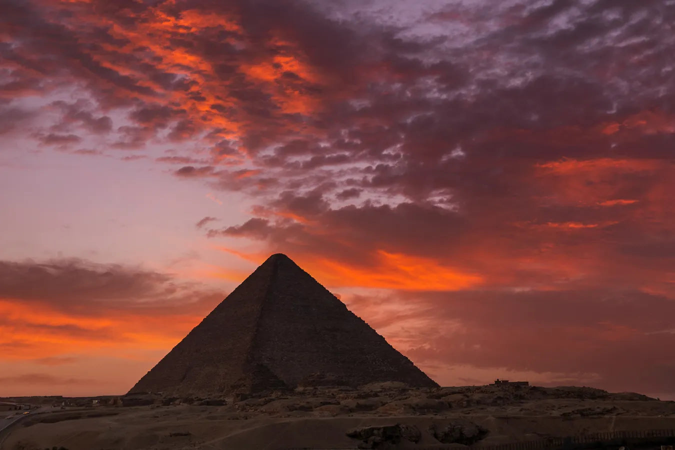 Papier peint pyramide de Gizeh coucher de soleil